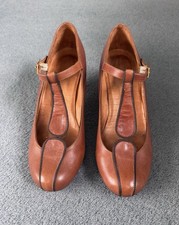 Chie Mihara Brown T-bar Mary-Jane Heels Size 4 (UK 36) - Very Good Condition
