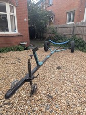 Sturdy unbraked boat trailer