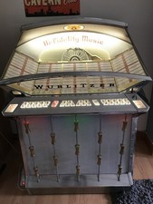 1961 WURLITZER MODEL 2500 - 200 PLAY JUKEBOX- FULLY RESTORED.