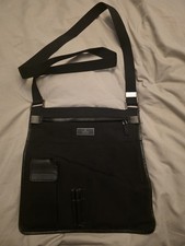 Gucci Genuine Messenger Bag