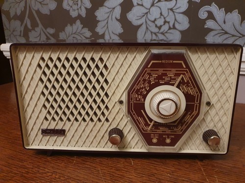Vintage bakelite stella st110u - bakelite,