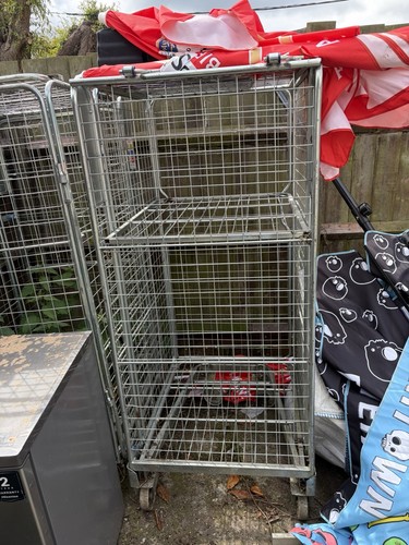 Supermarket style trolley - 1,