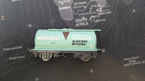 Peco gauge tank wagon - gauge,