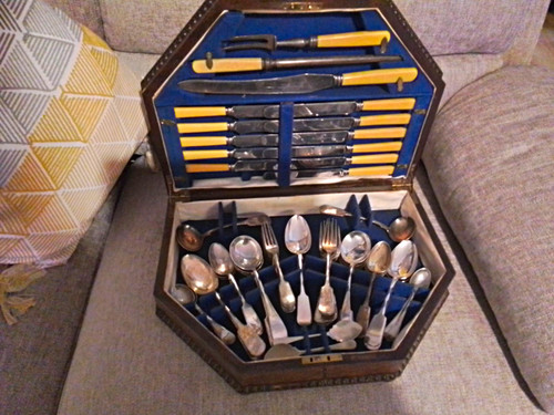 Vintage retro 24pc cutlery set - vintage/retro,
