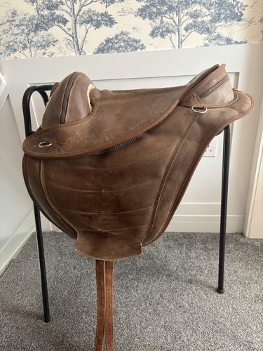 Brown leather treeless - 16”,