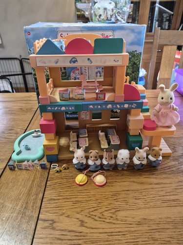 Sylvanian families primrose - families,