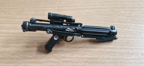 Sideshow e11 blaster - sideshow, 1/6