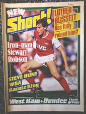 VINTAGE SHOOT FOOTBALL