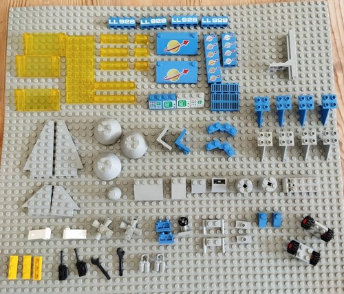 Vintage lego space spare parts - lego,
