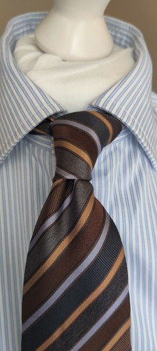 Neck tie mark - neck,