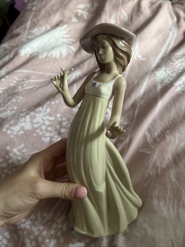 Nao figurine girl - nao, with