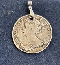 Lovely 1707 E Queen Anne Half