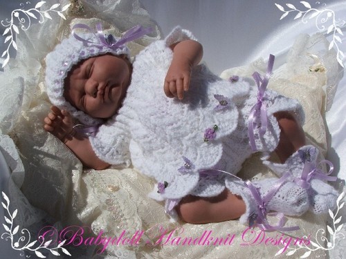 Baby reborn doll knitting - reborn,