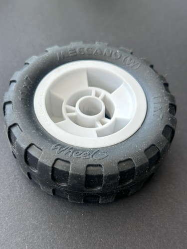 Meccano wheel and tyre a045 - meccano,