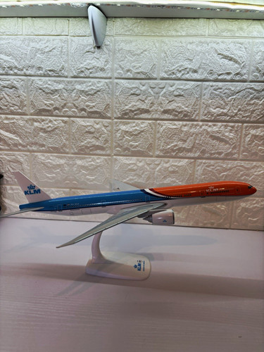 Klm 200 boeing 777 300 - klm, 1:200