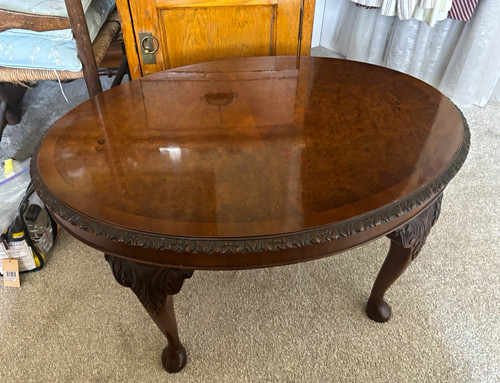 Queen anne style oval burr - style,