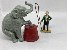 Circus Performering Elephant (No Tail ) And Ringmaster By Charbens (N Yel 431)