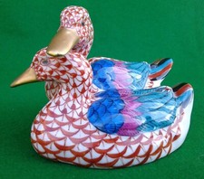 HEREND RUST RED FISHNET PAIR