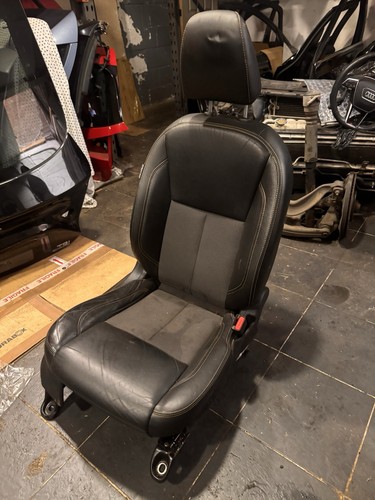 Nissan navara set seats - of,