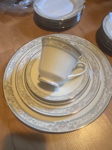 Lenox bone china charleston - bone,