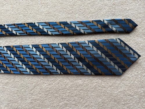 Van buck england mainly blue - van,