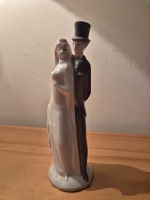 NAO Lladro  "Just Married" bride & groom wedding cake topper