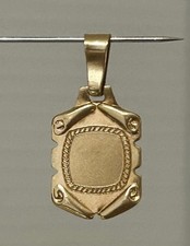 18ct Gold parchment style