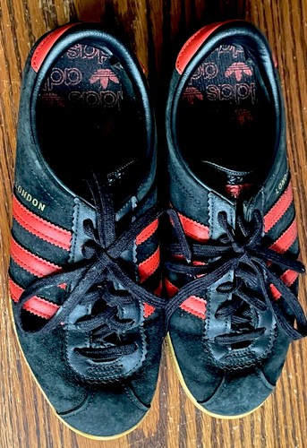 Adidas london 2010 - london, issue