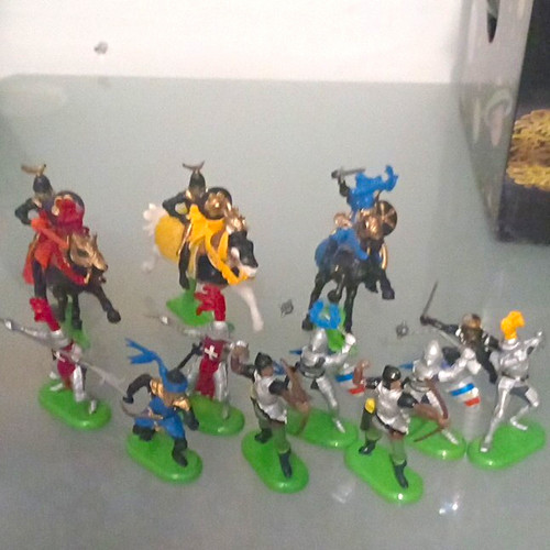 Britains 1971 medieval knights - britains,