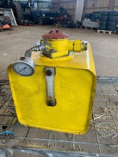 Metal hydraulic oil tank - , c/w