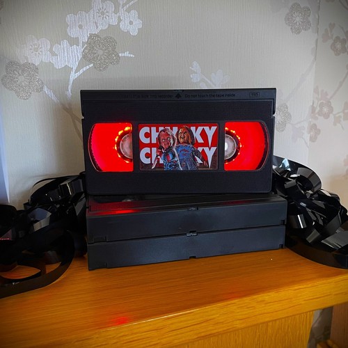 Childs play chucky retro vhs - childs,