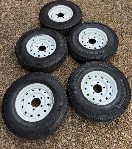 Land rover defender - rover,