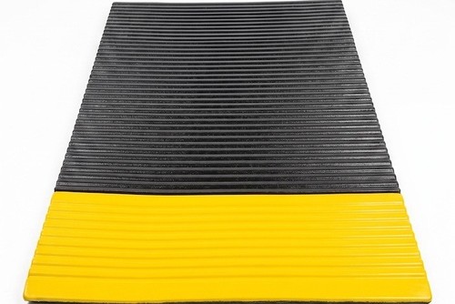Rubber kerb ramp - rubber, with