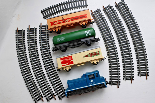 Lima diesel shunter with - with, 3