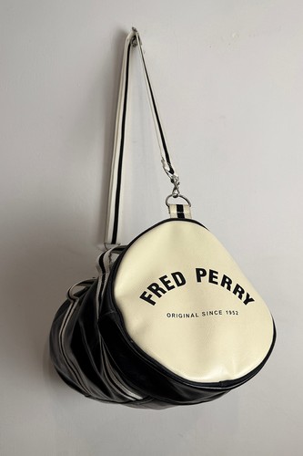 Vintage fred perry gym duffle - perry,