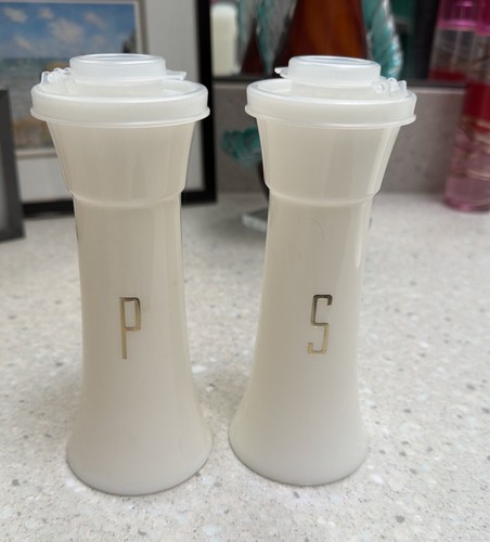 Vtg tupperware salt - vtg,
