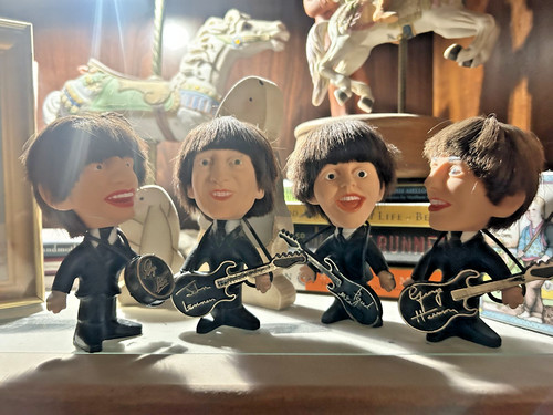 Vintage 1964 beatles remco set - 1964,