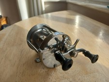 Vintage Shakespeare Service (1946 FA) multiplier sea fishing reel. Very nice.