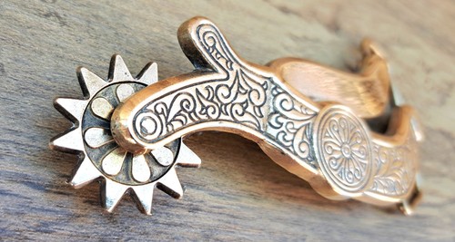 Vtg 1982 baron buckles - vtg,