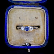 Vintage Three Stone Blue