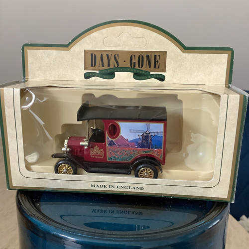 Lledo days gone - ford, model