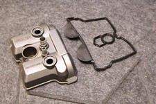 YAMAHA YZ250F CYLINDER HEAD COVER AND GASKET 2005