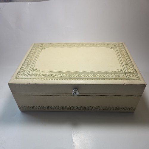 Vintage cream faux leather - cream,