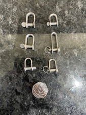 Sailing dinghy shackles job