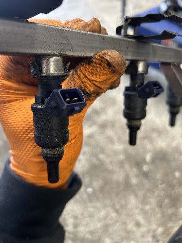 Bmw e46 330ci fuel injectors - e46,