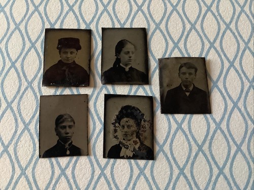 Antique miniature tin type - miniature,