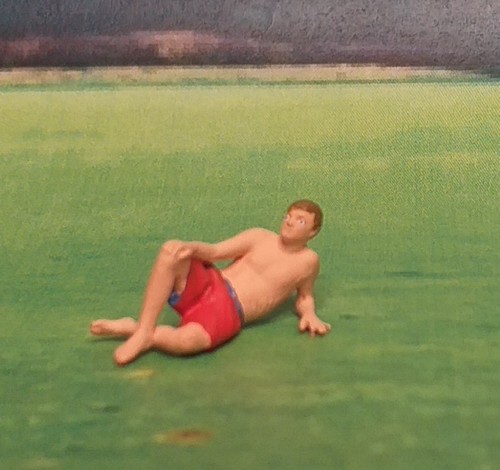 Gauge man in red swim - red,
