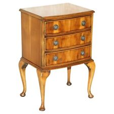 CIRCA 1940'S BURR YEW WOOD BOW FRONTED BEDSIDE SIDE TABLE CHEST OF DRAWERS