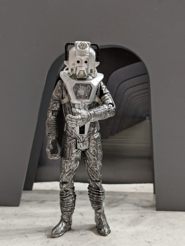 Who classic leader cyberman - who,