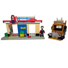 Postman Pat Ted Glens Garage